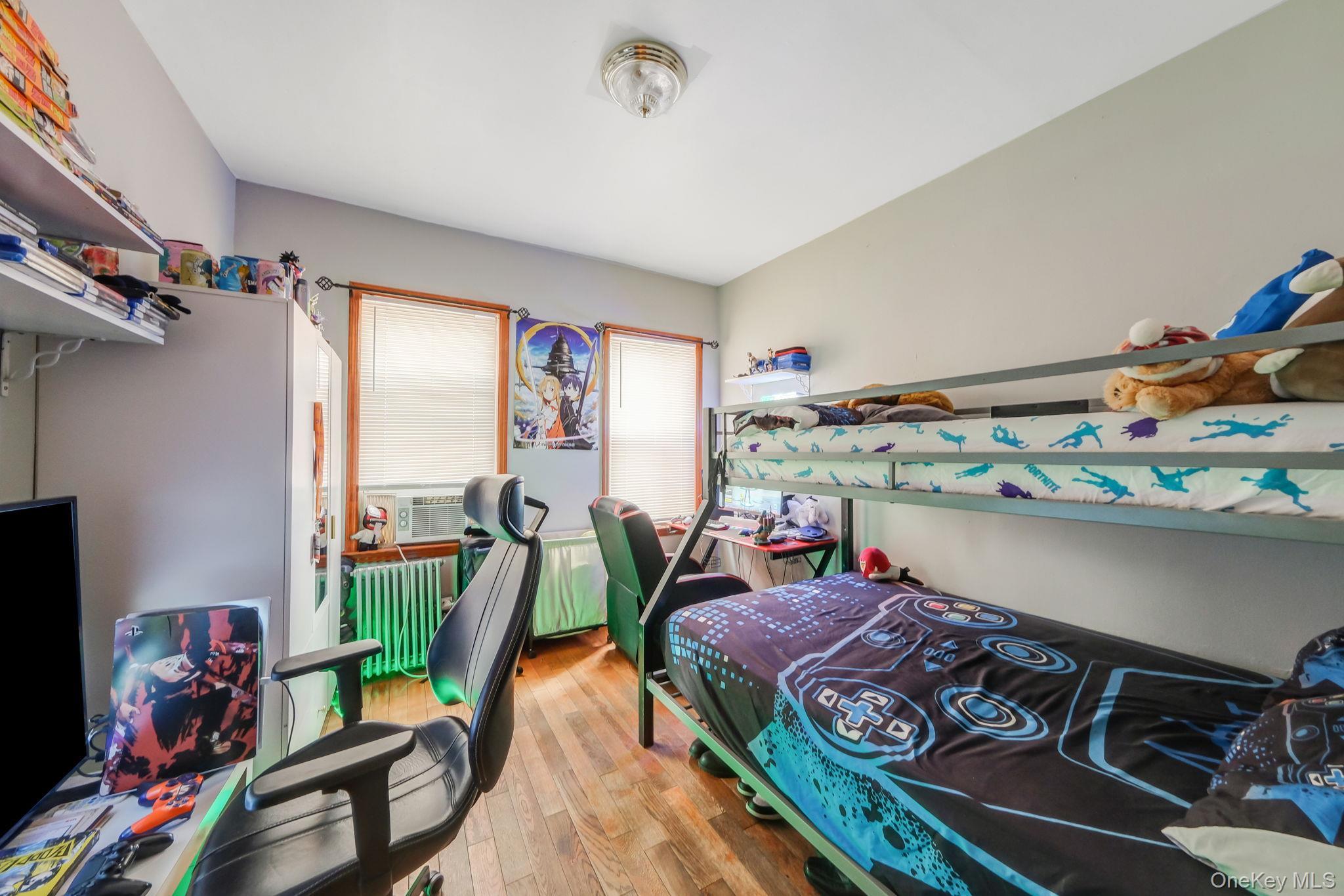 Single Family 94th  Queens, NY 11416, MLS-939123-12