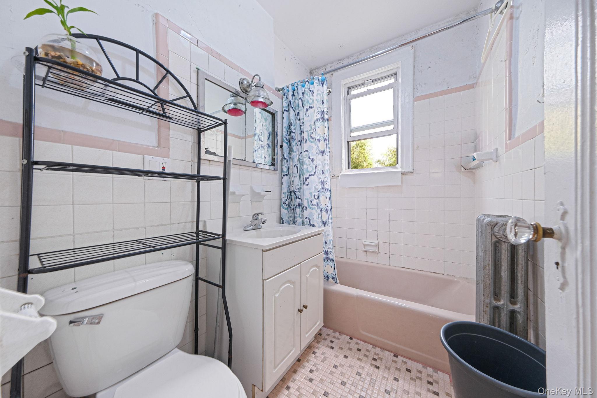 Single Family 94th  Queens, NY 11416, MLS-939123-31