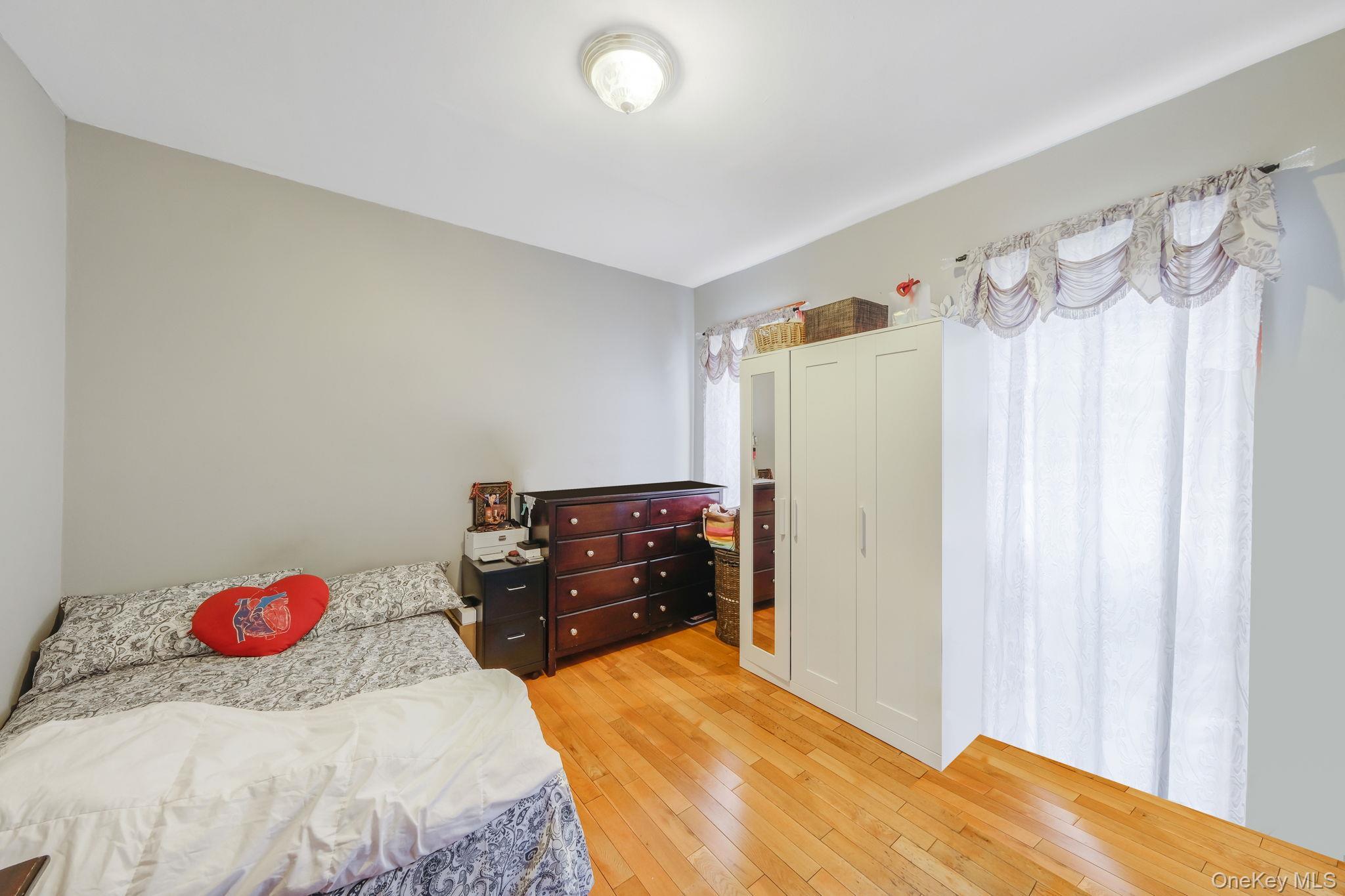 Single Family 94th  Queens, NY 11416, MLS-939123-9