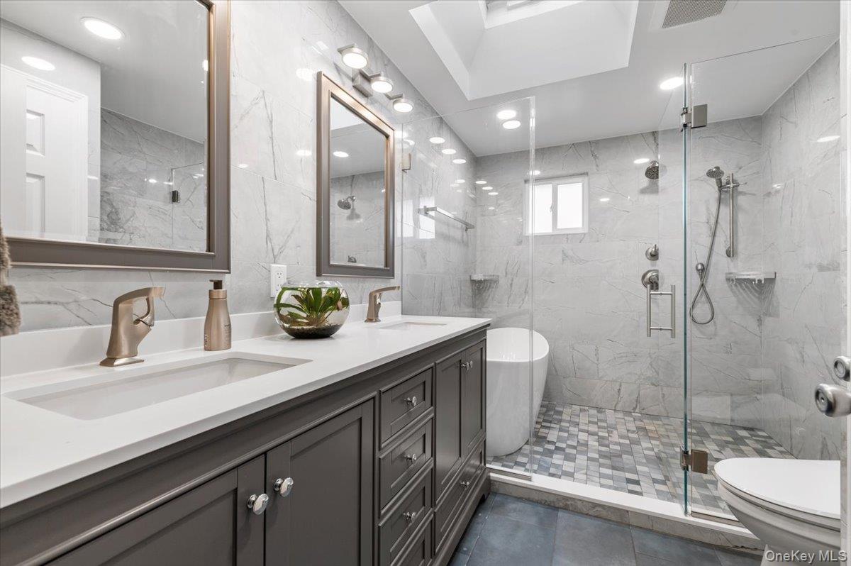 Single Family Barbara Nassau County, NY 11710, MLS-939131-13