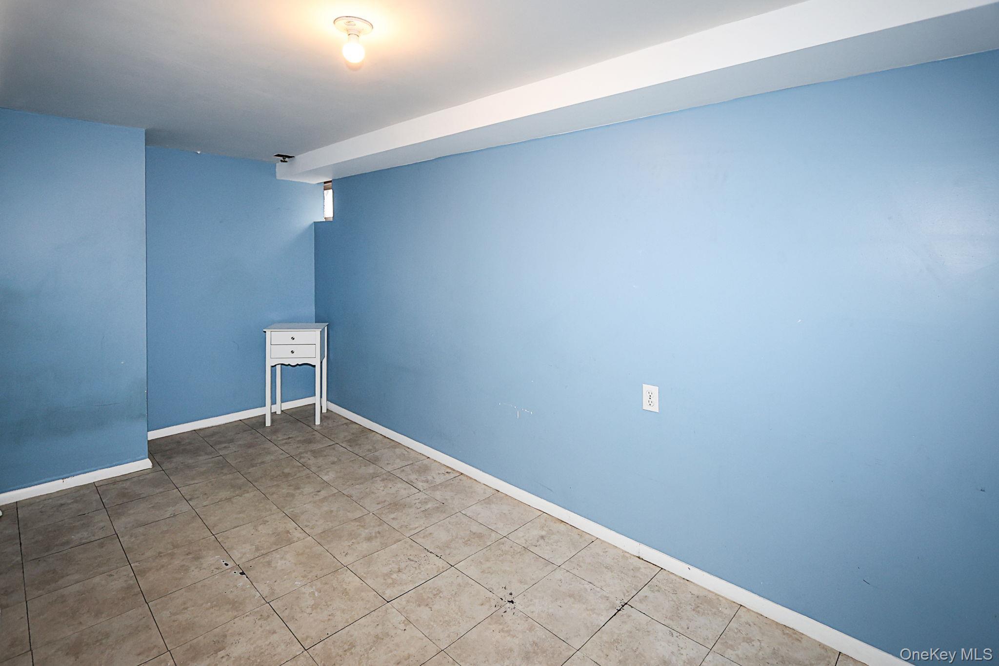 Single Family E. Meadow  Nassau County, NY 11554, MLS-939133-30