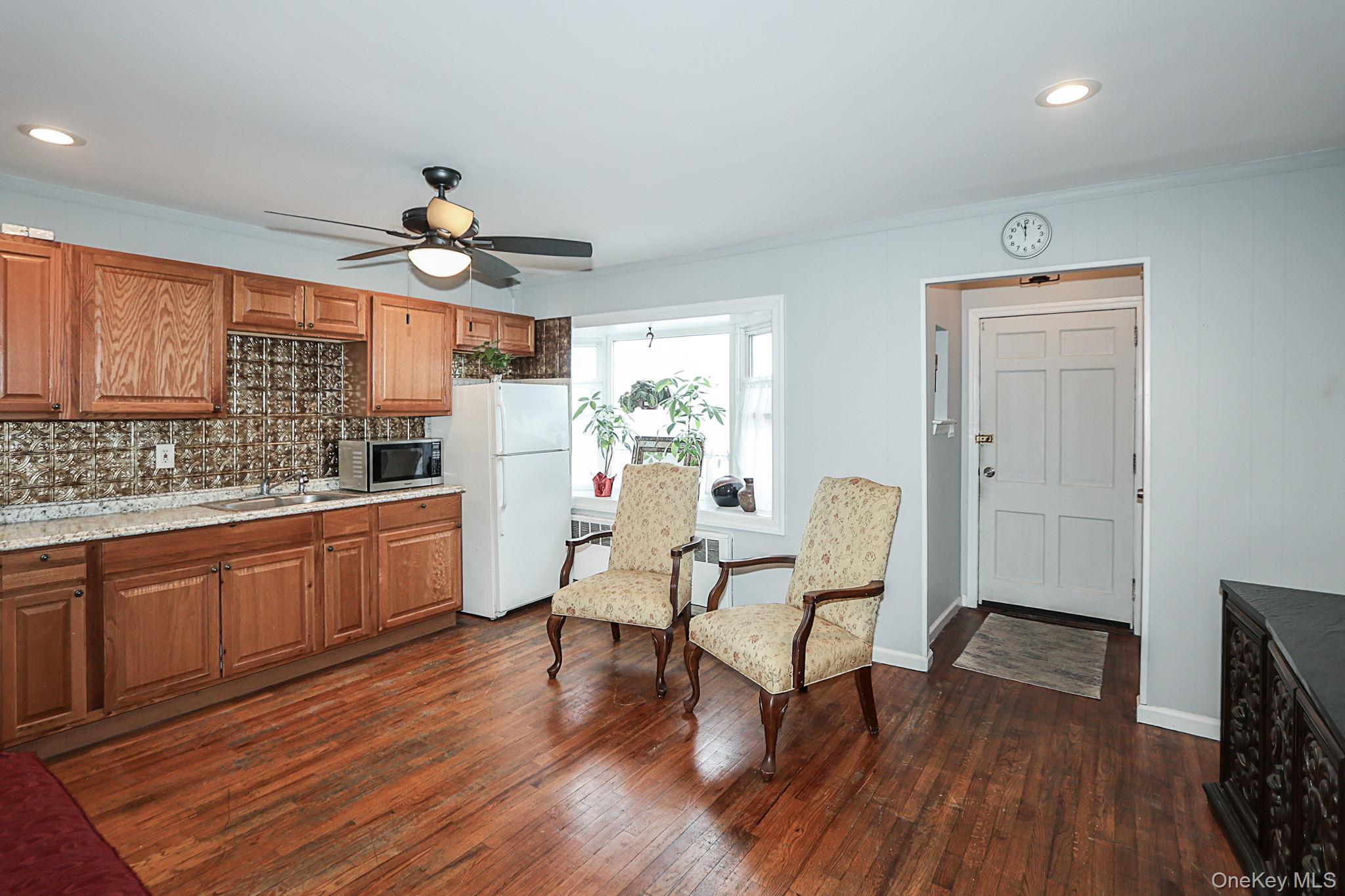 Single Family E. Meadow  Nassau County, NY 11554, MLS-939133-7