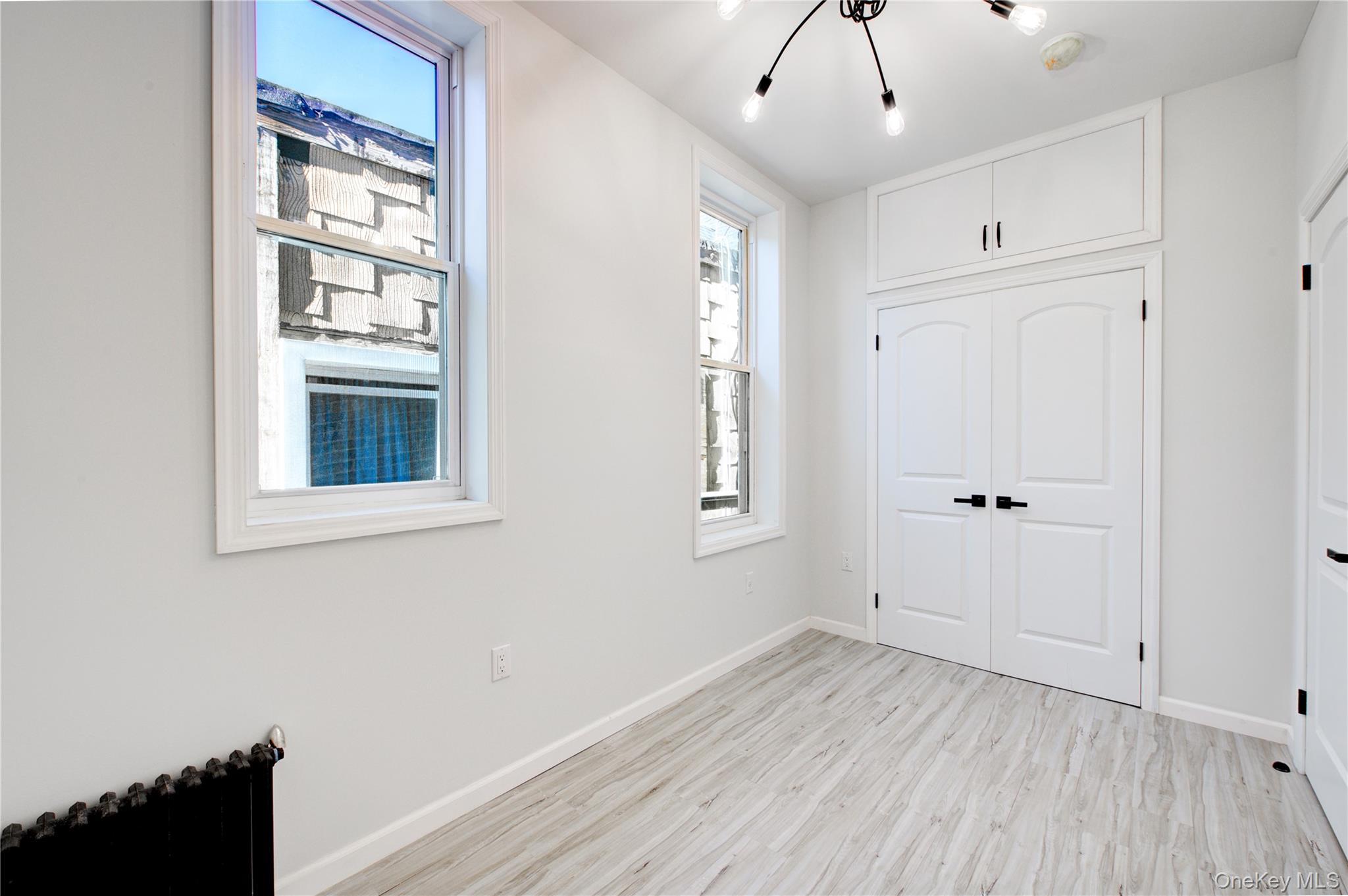 Single Family 198th Bronx, NY 10458, MLS-939144-15