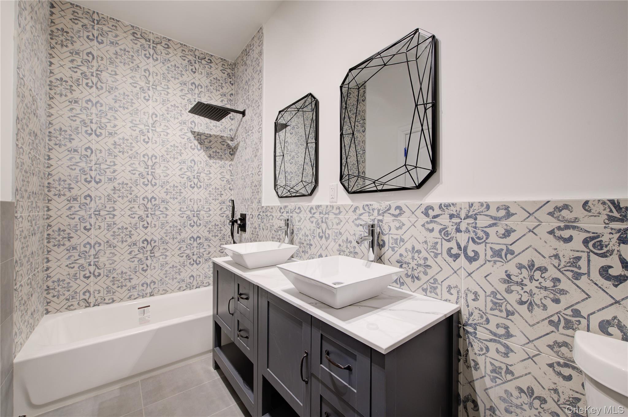 Single Family 198th Bronx, NY 10458, MLS-939144-22