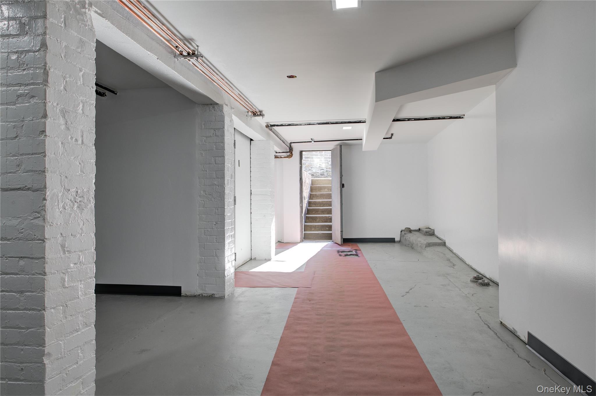 Single Family 198th Bronx, NY 10458, MLS-939144-25