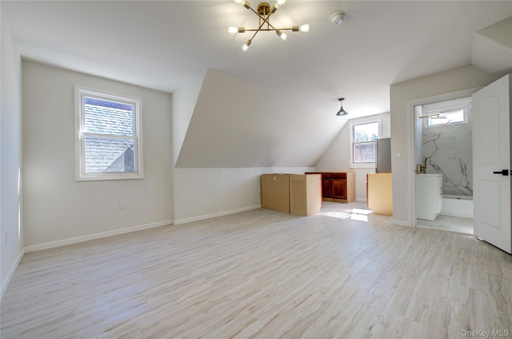 Single Family 198th Bronx, NY 10458, MLS-939144-9