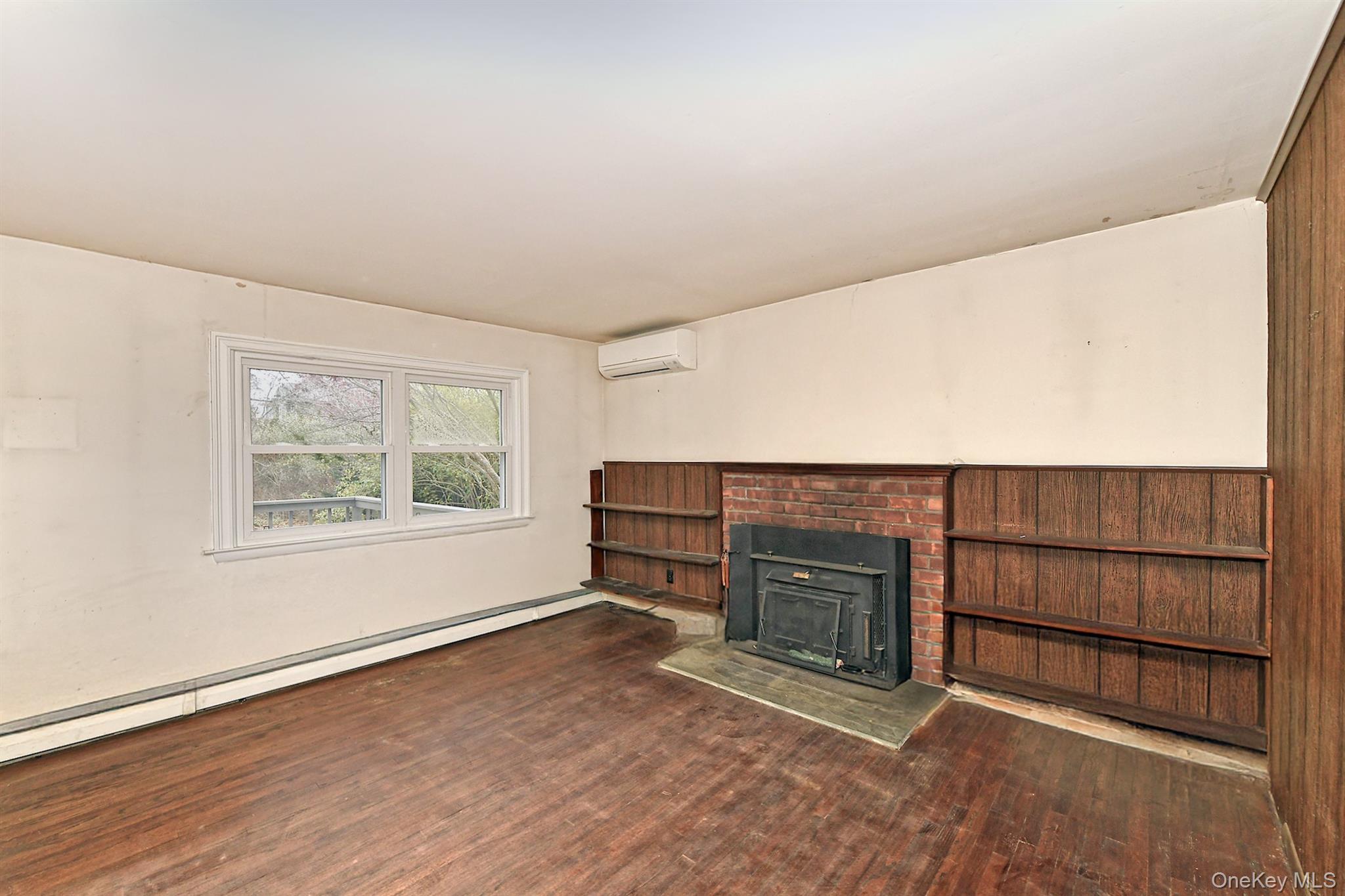 Single Family Duquesne Suffolk County, NY 11740, MLS-939171-13