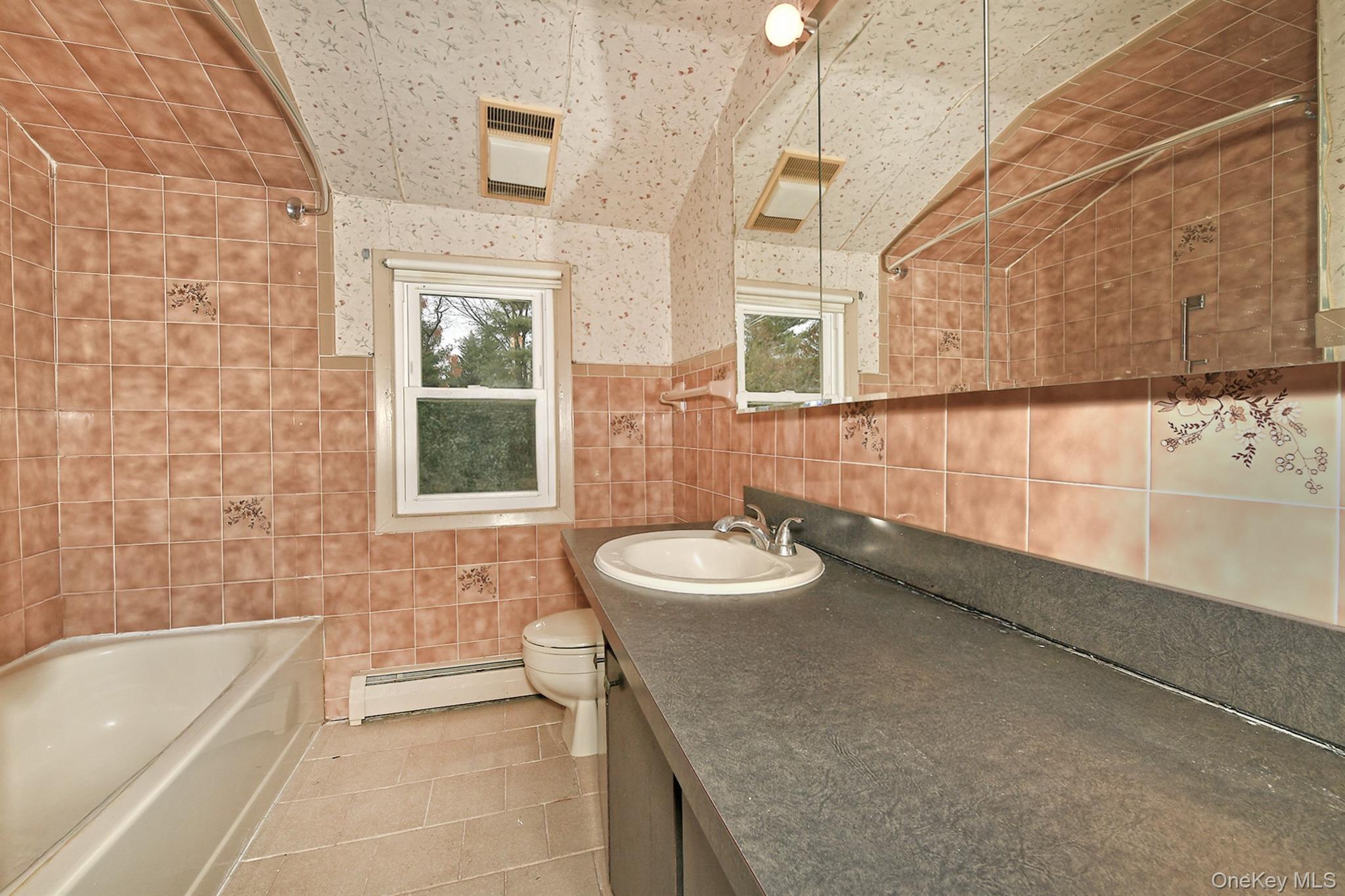 Single Family Duquesne Suffolk County, NY 11740, MLS-939171-19