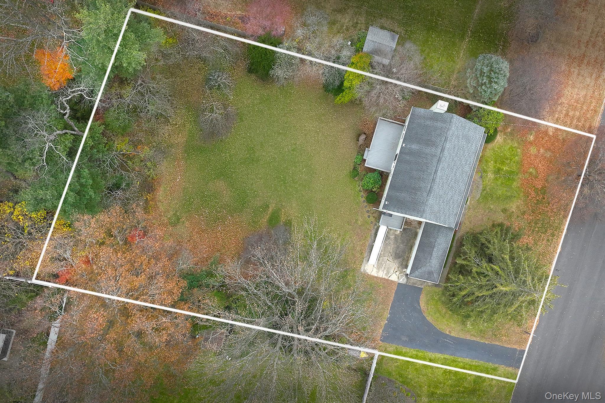 Single Family Duquesne Suffolk County, NY 11740, MLS-939171-5