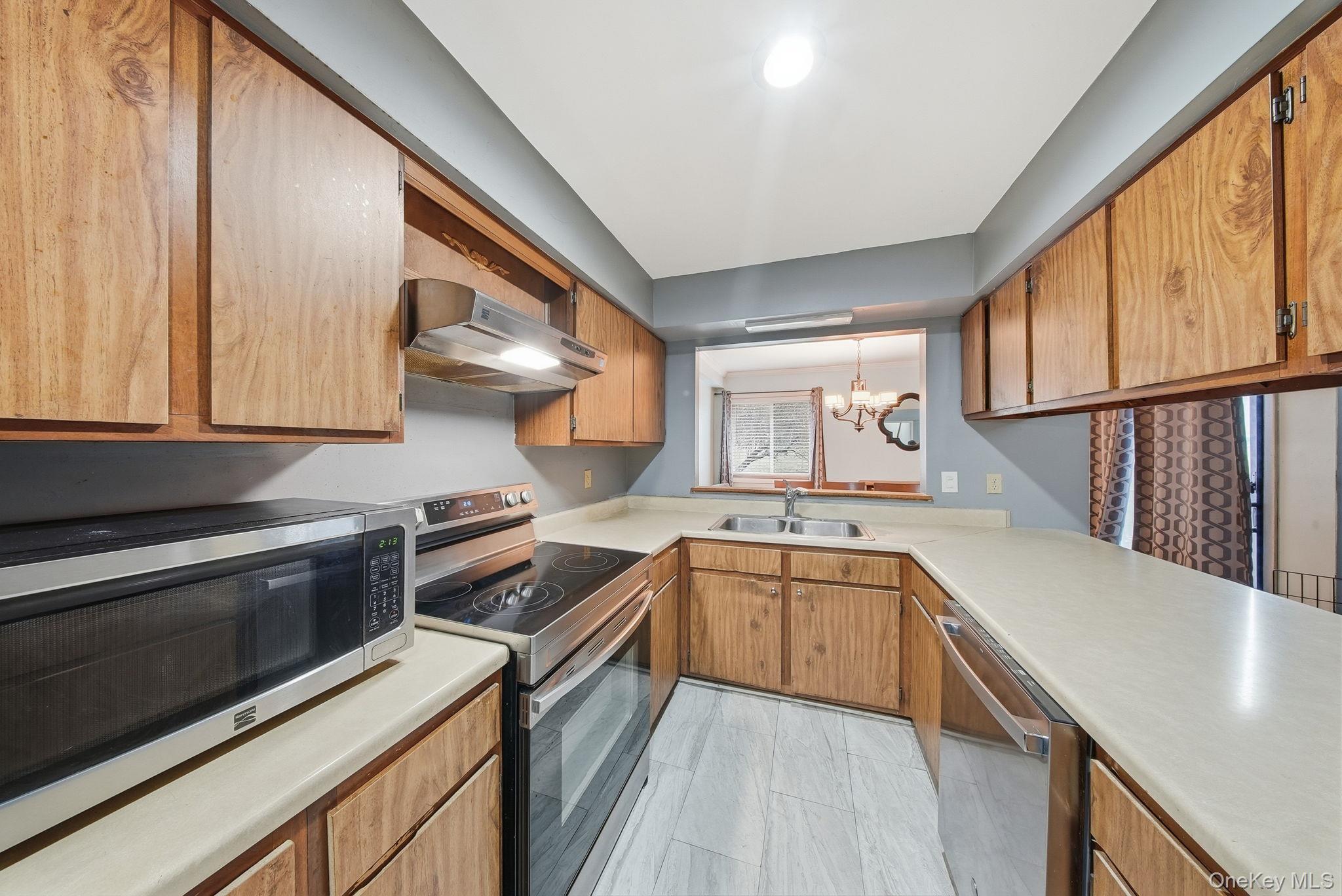 Single Family Eaton  Orange County, NY 10940, MLS-939211-15