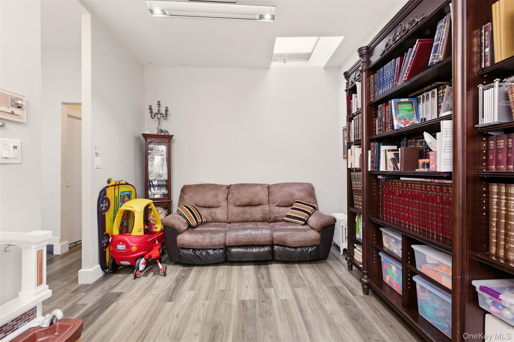 Single Family 43rd  Brooklyn, NY 11219, MLS-939268-16