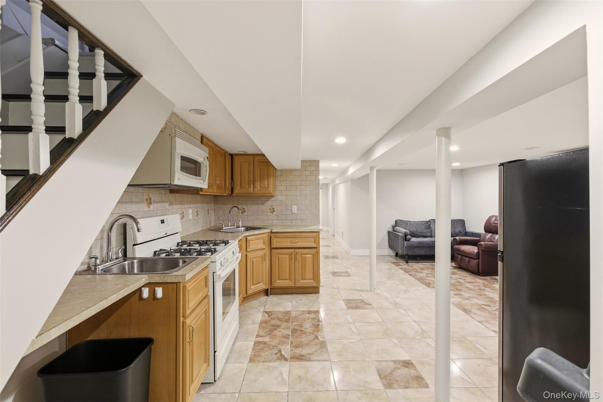 Single Family 43rd  Brooklyn, NY 11219, MLS-939268-22