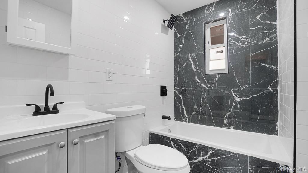 Single Family 224th Bronx, NY 10466, MLS-939269-15