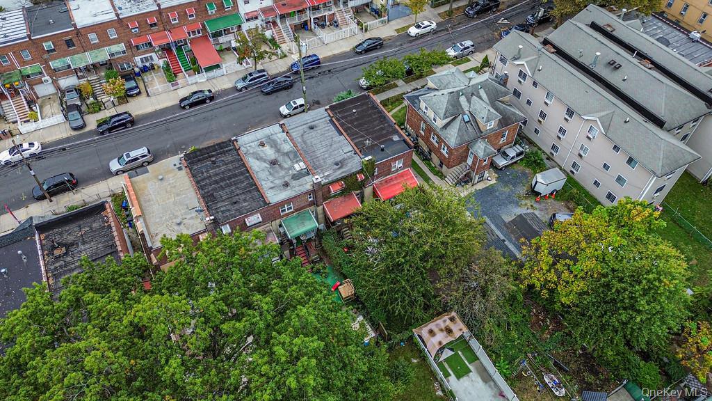 Single Family 224th Bronx, NY 10466, MLS-939269-24