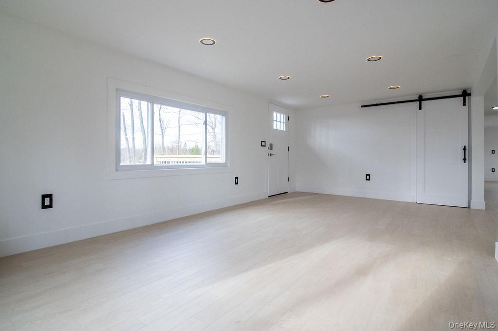 Single Family Ulster Heights  Ulster County, NY 12428, MLS-939272-15