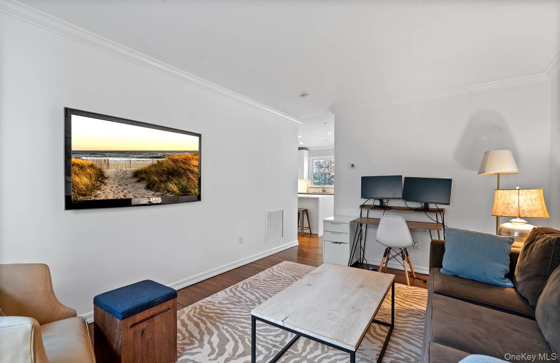 Single Family Georgica Woods Suffolk County, NY 11975, MLS-939295-12