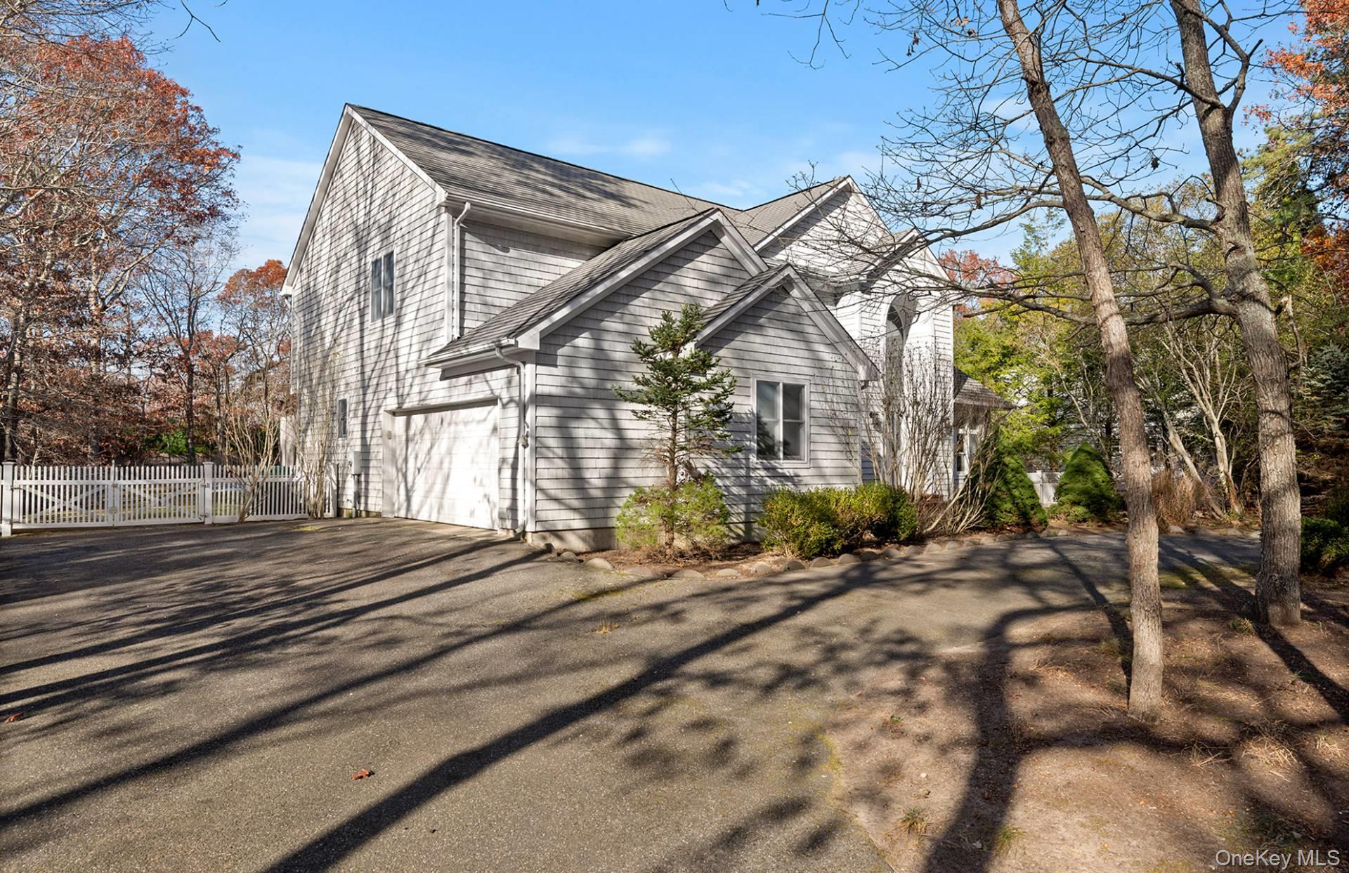 Single Family Georgica Woods Suffolk County, NY 11975, MLS-939295-22