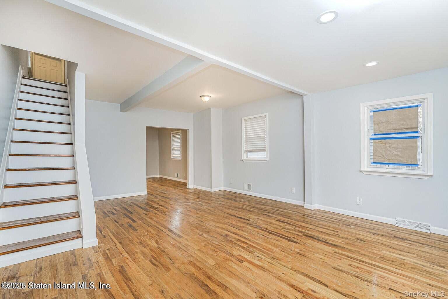 Single Family Laforge Ave Staten Island, NY 10302, MLS-939300-12