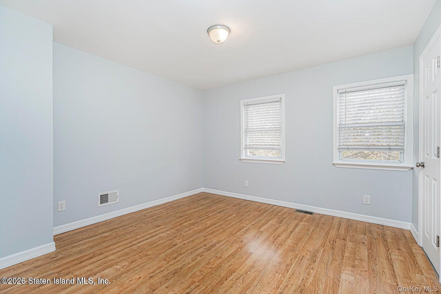 Single Family Laforge Ave Staten Island, NY 10302, MLS-939300-14