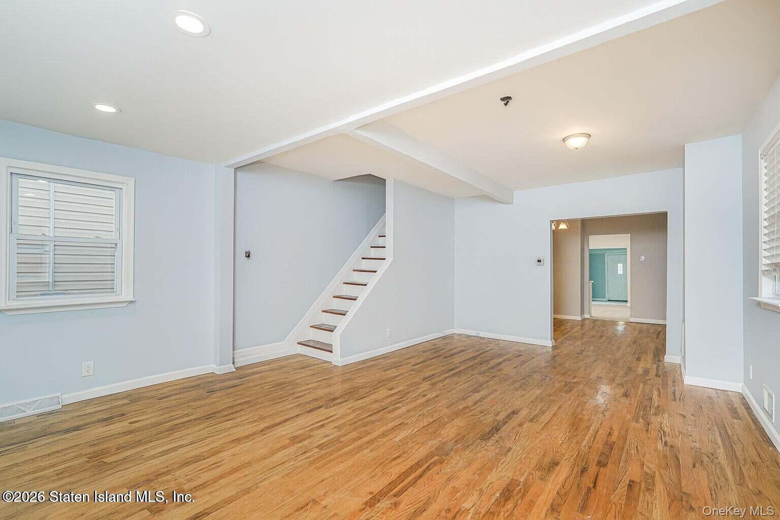 Single Family Laforge Ave Staten Island, NY 10302, MLS-939300-15