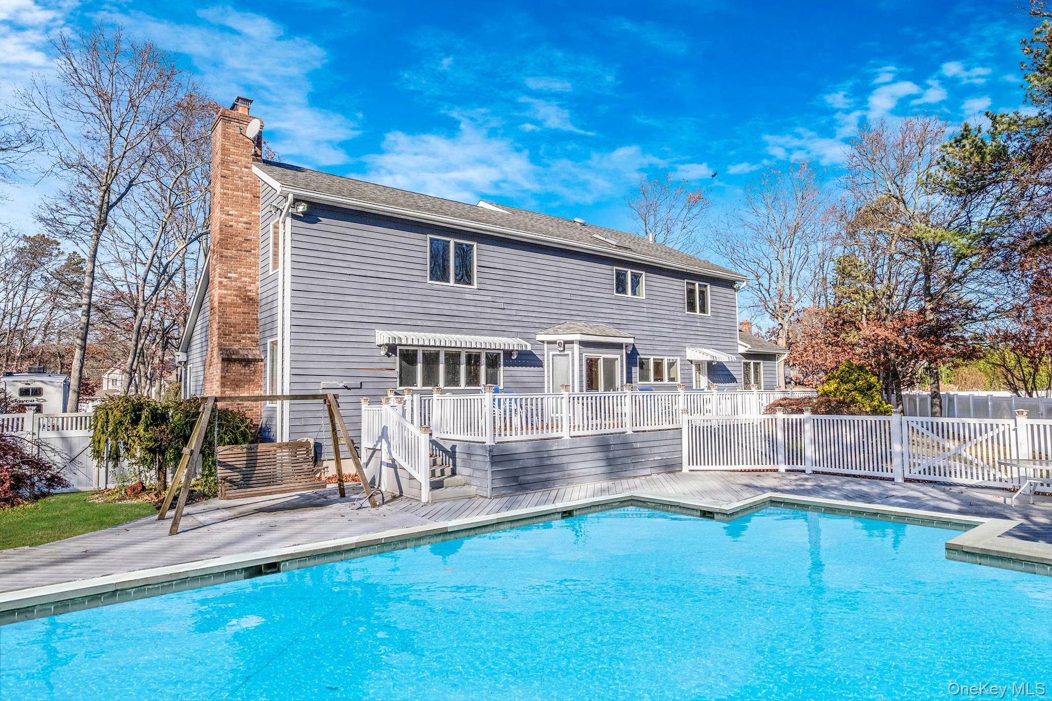 Single Family Cori Suffolk County, NY 11716, MLS-939307-13