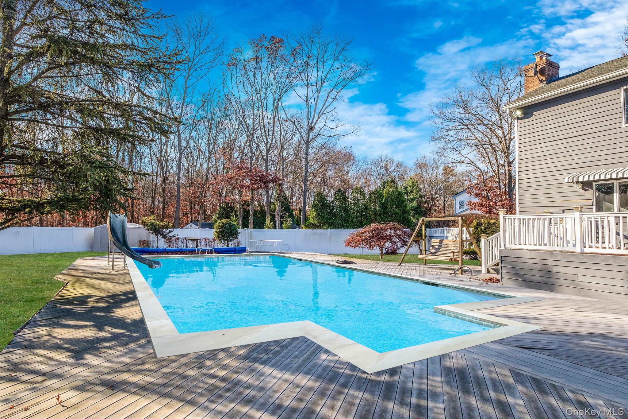 Single Family Cori Suffolk County, NY 11716, MLS-939307-14