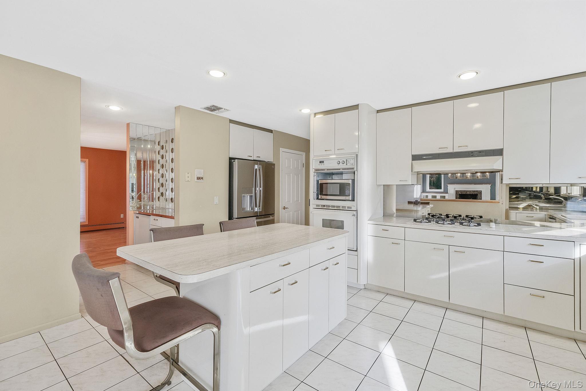 Single Family Cori Suffolk County, NY 11716, MLS-939307-23