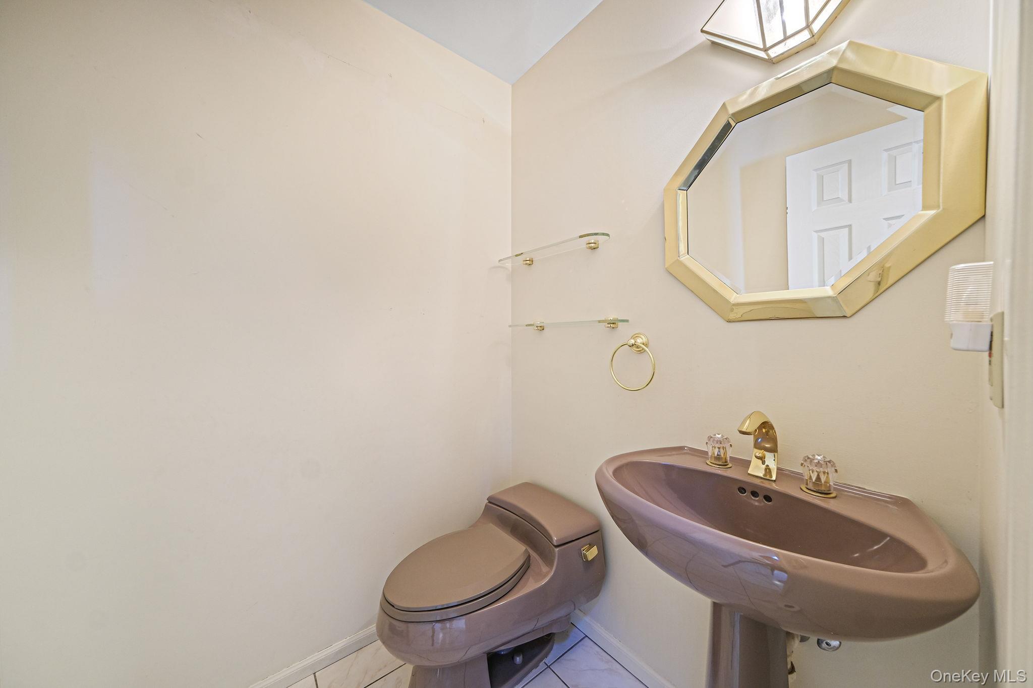 Single Family Cori Suffolk County, NY 11716, MLS-939307-29