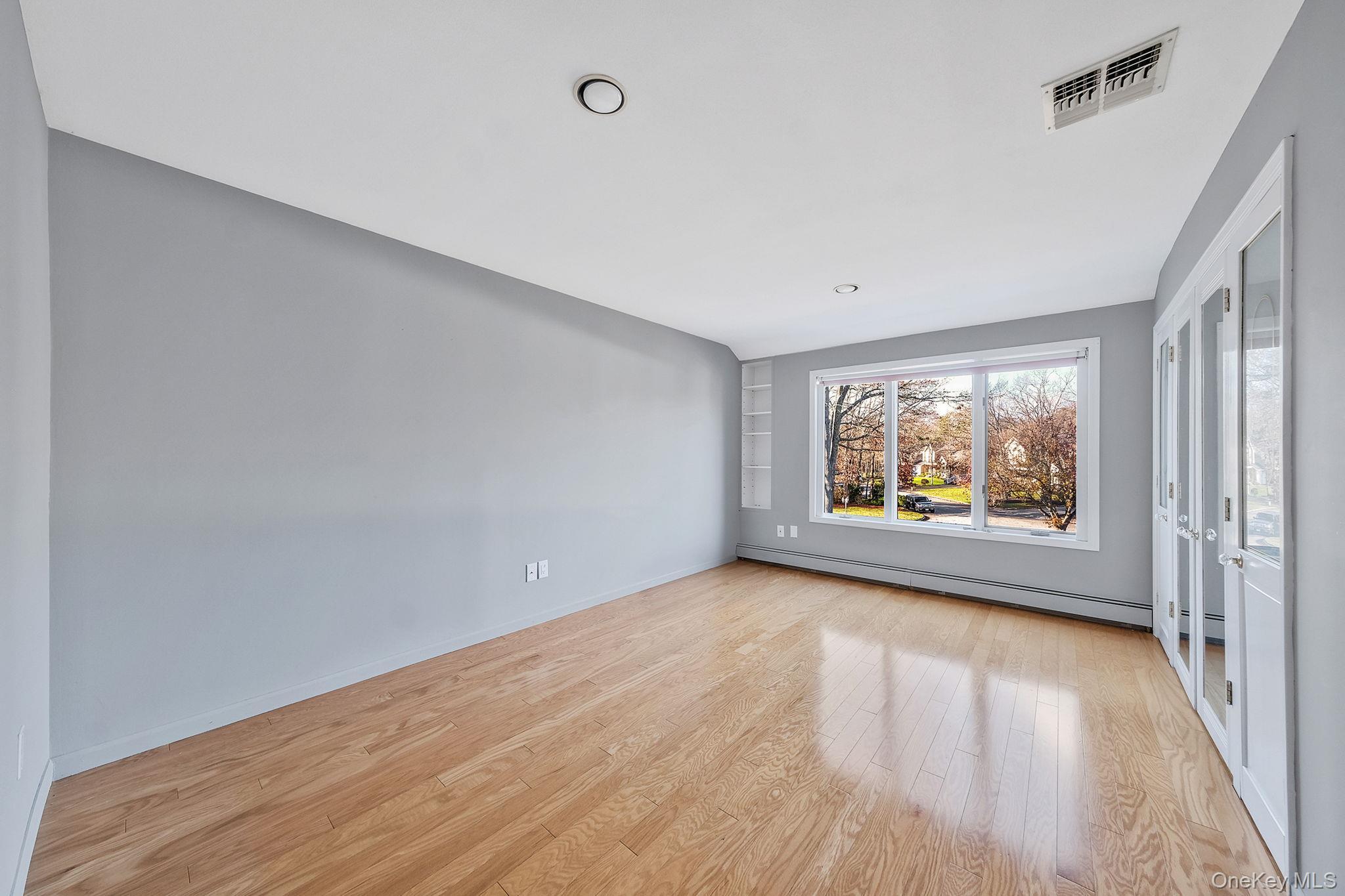 Single Family Cori Suffolk County, NY 11716, MLS-939307-32