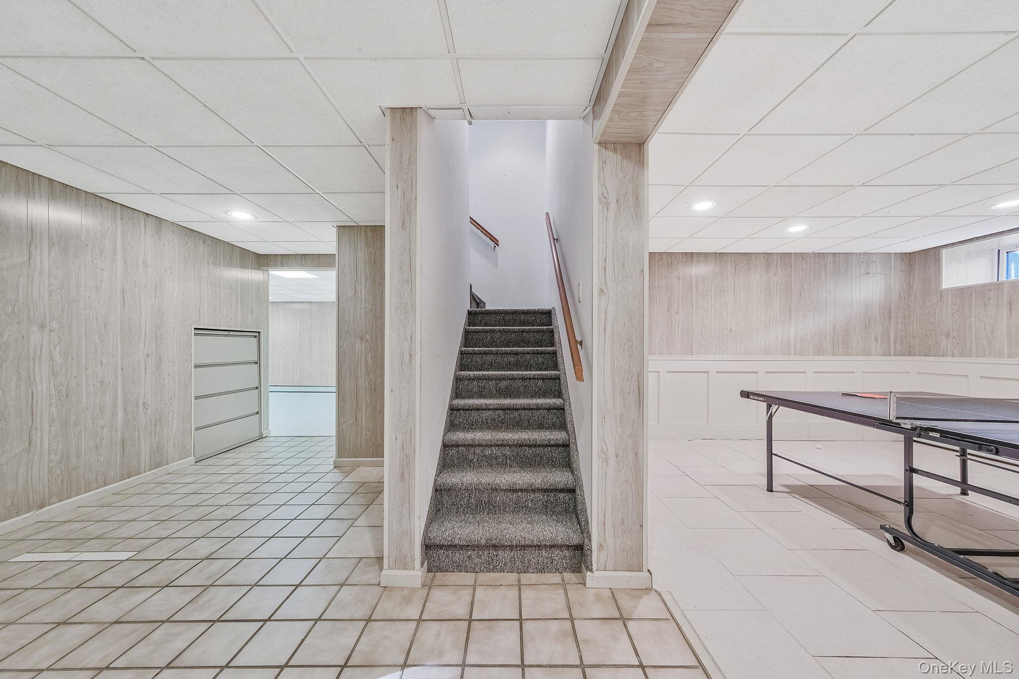 Single Family Cori Suffolk County, NY 11716, MLS-939307-38