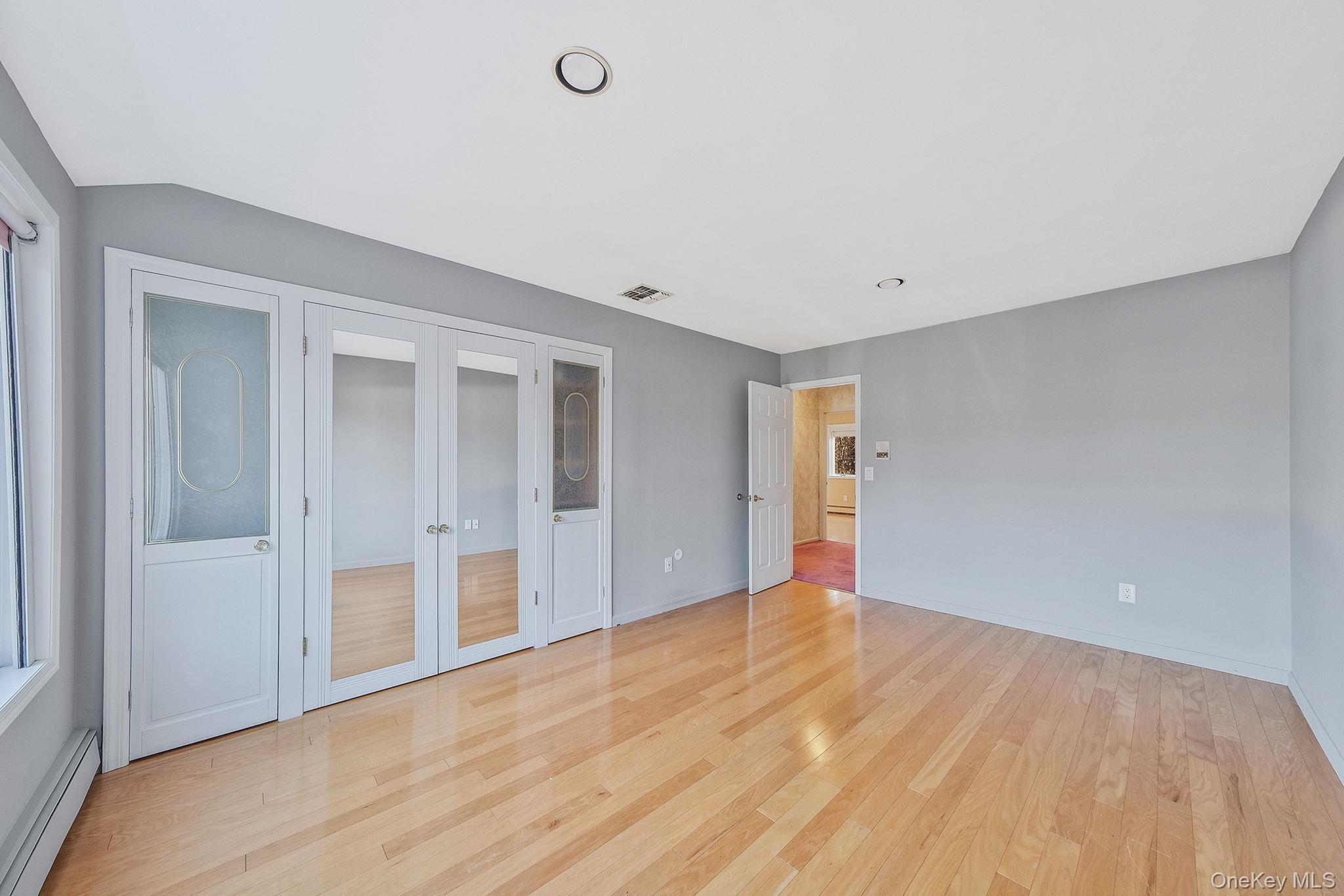 Single Family Cori Suffolk County, NY 11716, MLS-939307-6