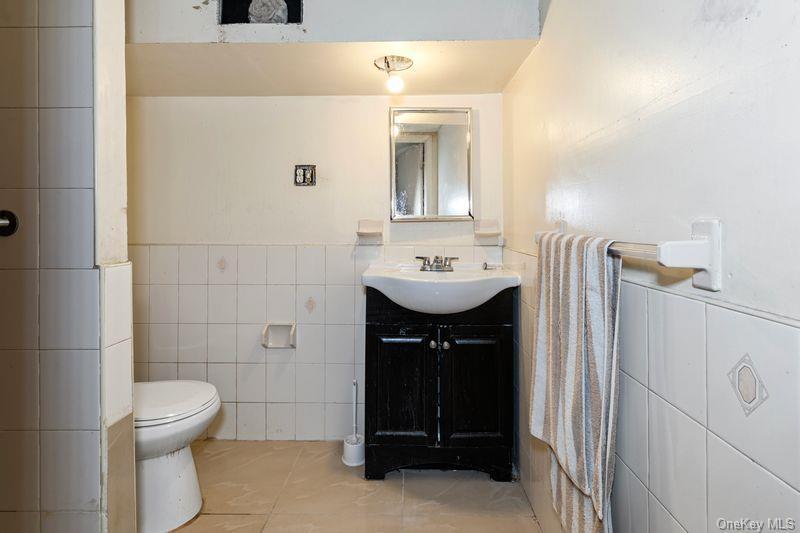 Single Family Euclid Brooklyn, NY 11208, MLS-939311-17