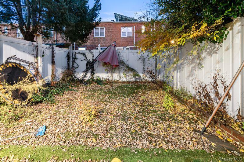 Single Family Euclid Brooklyn, NY 11208, MLS-939311-18