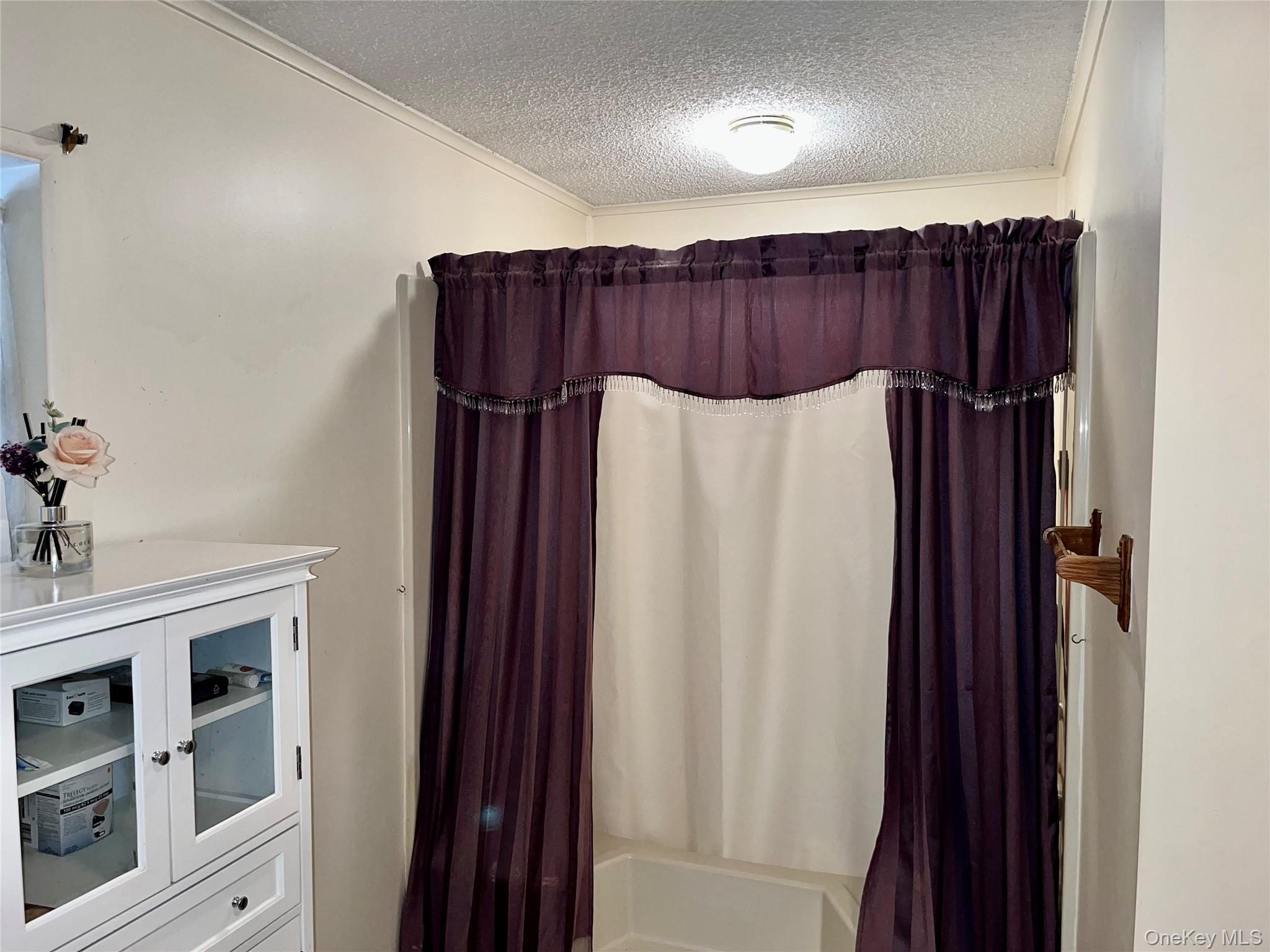 Single Family North Mountainview Mh  Rockland County, NY 10950, MLS-939316-15