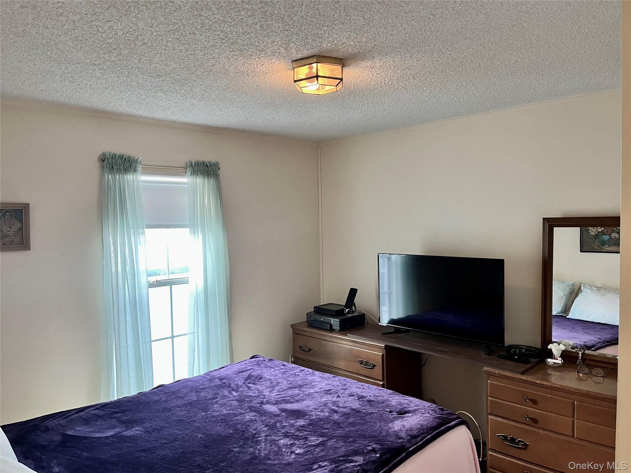 Single Family North Mountainview Mh  Rockland County, NY 10950, MLS-939316-17