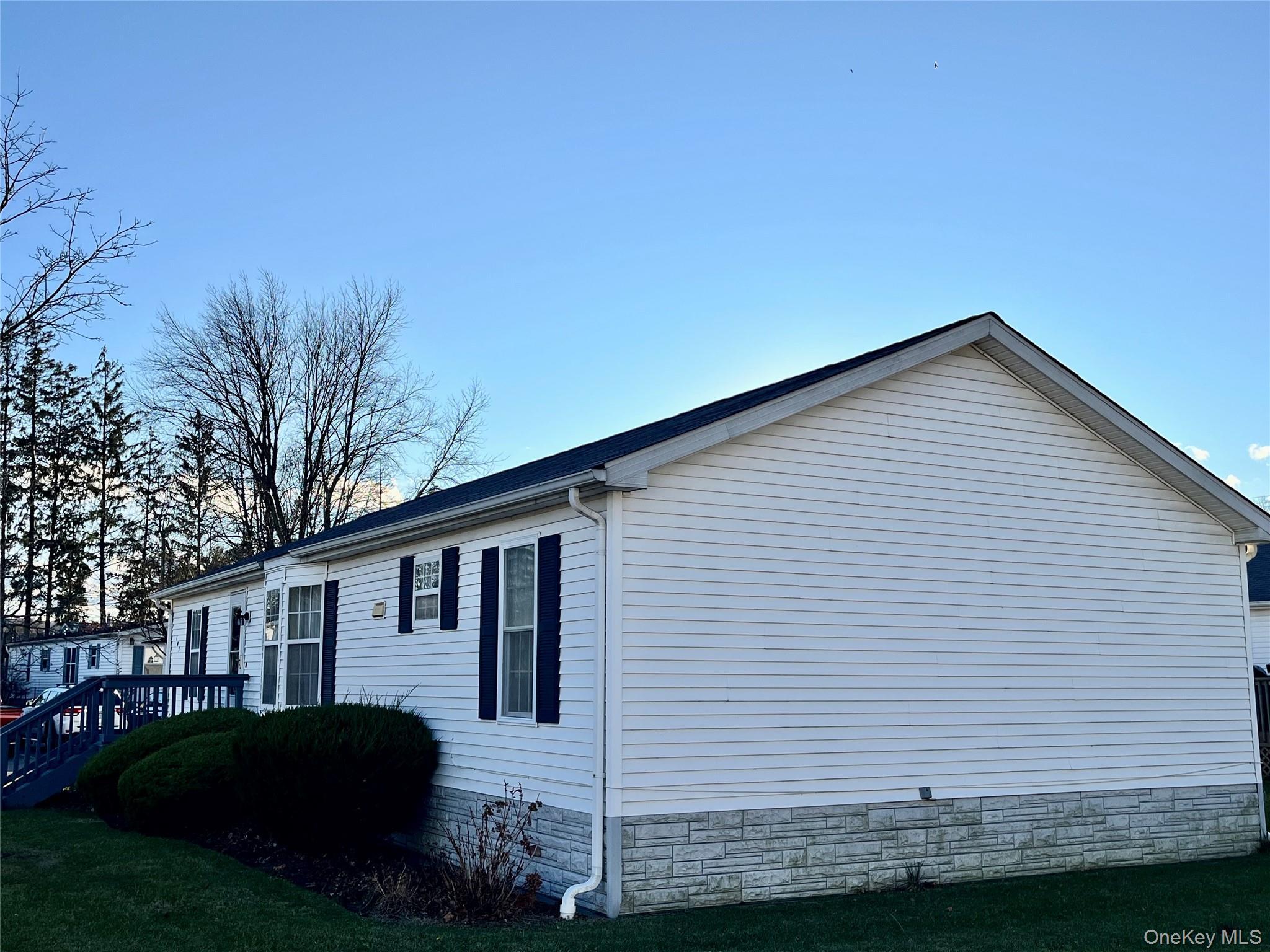 Single Family North Mountainview Mh  Rockland County, NY 10950, MLS-939316-27