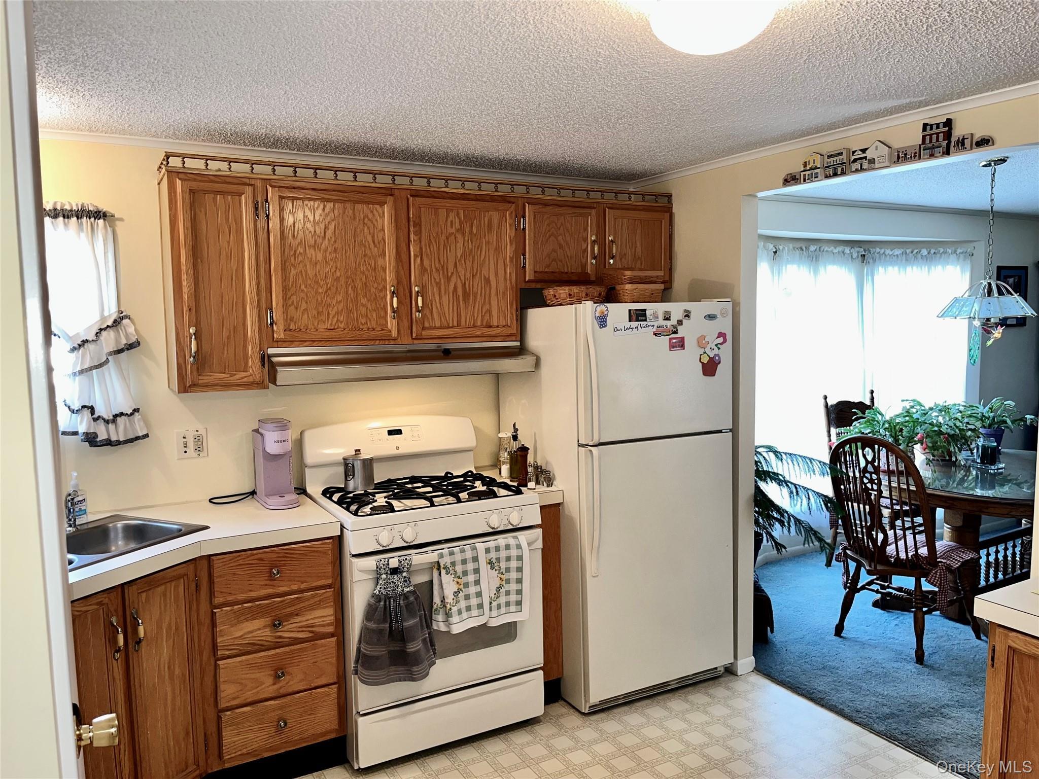 Single Family North Mountainview Mh  Rockland County, NY 10950, MLS-939316-8