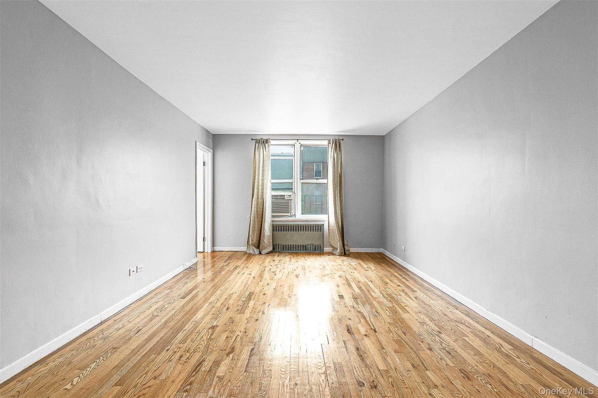 Coop Clyde  Queens, NY 11375, MLS-939325-12