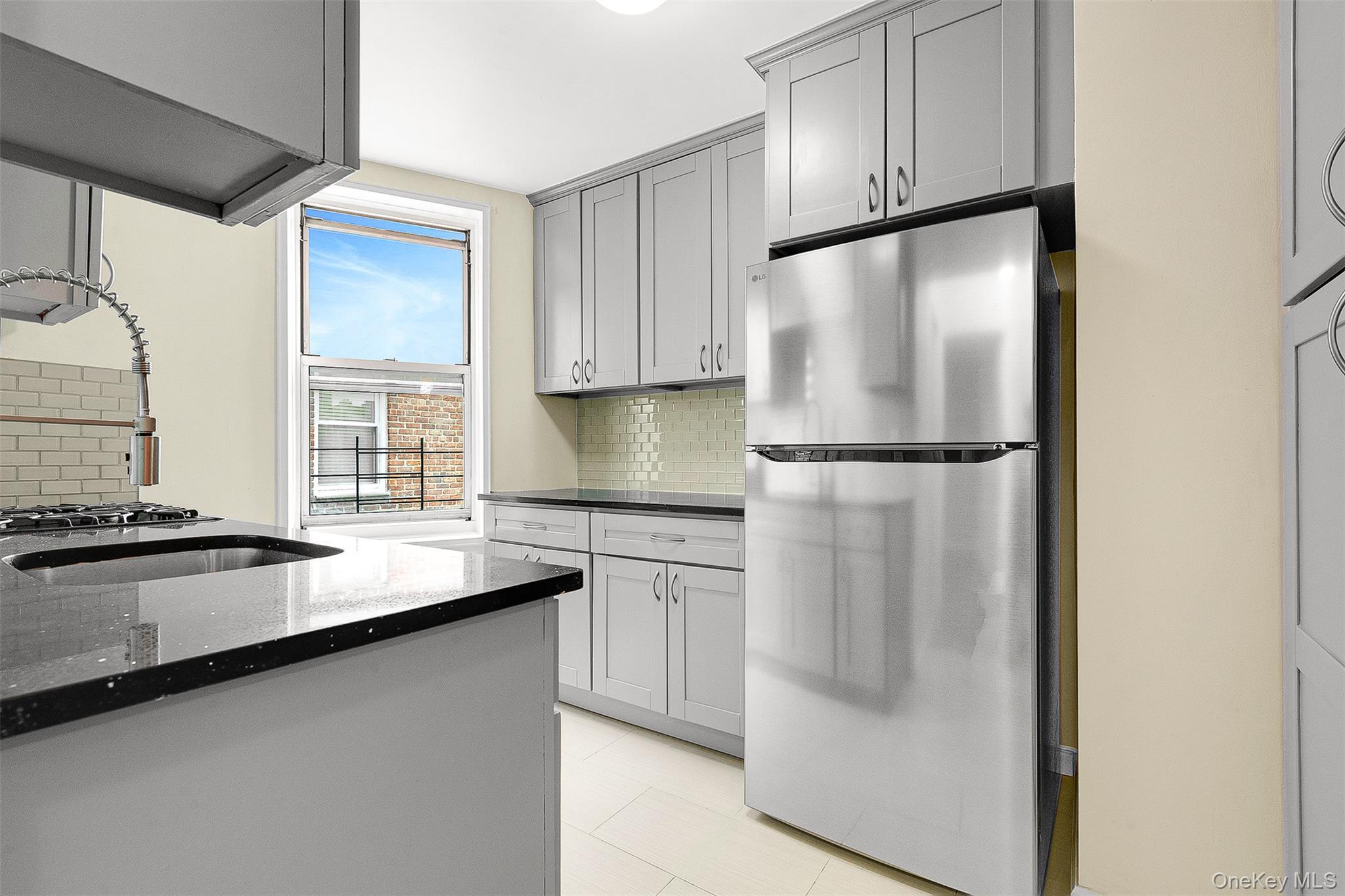 Coop Clyde  Queens, NY 11375, MLS-939325-20