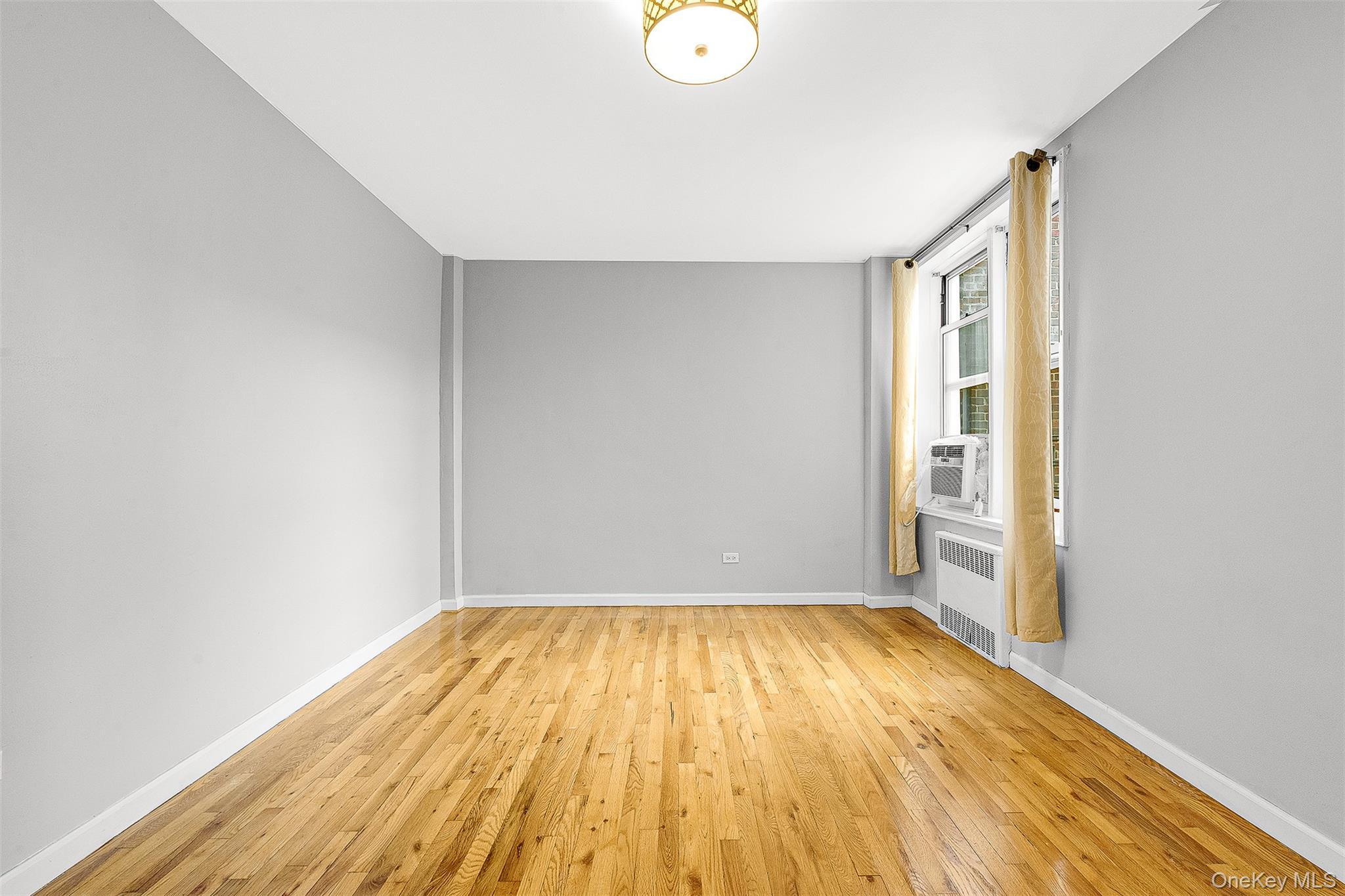 Coop Clyde  Queens, NY 11375, MLS-939325-27