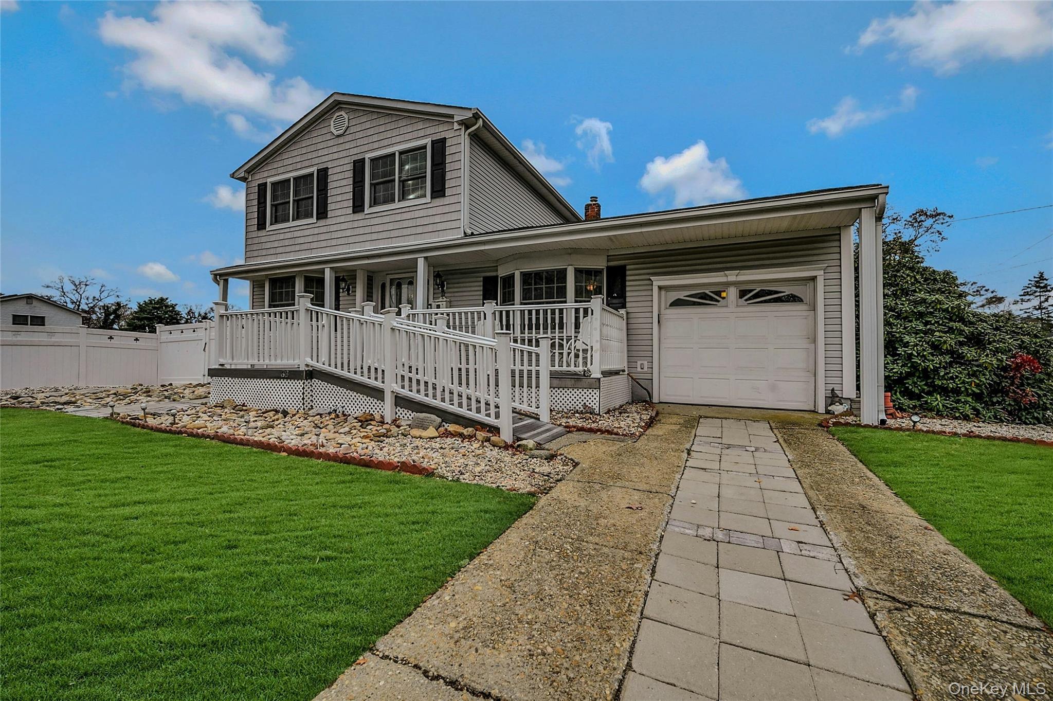 Single Family Rosemary Suffolk County, NY 11730, MLS-939327-2