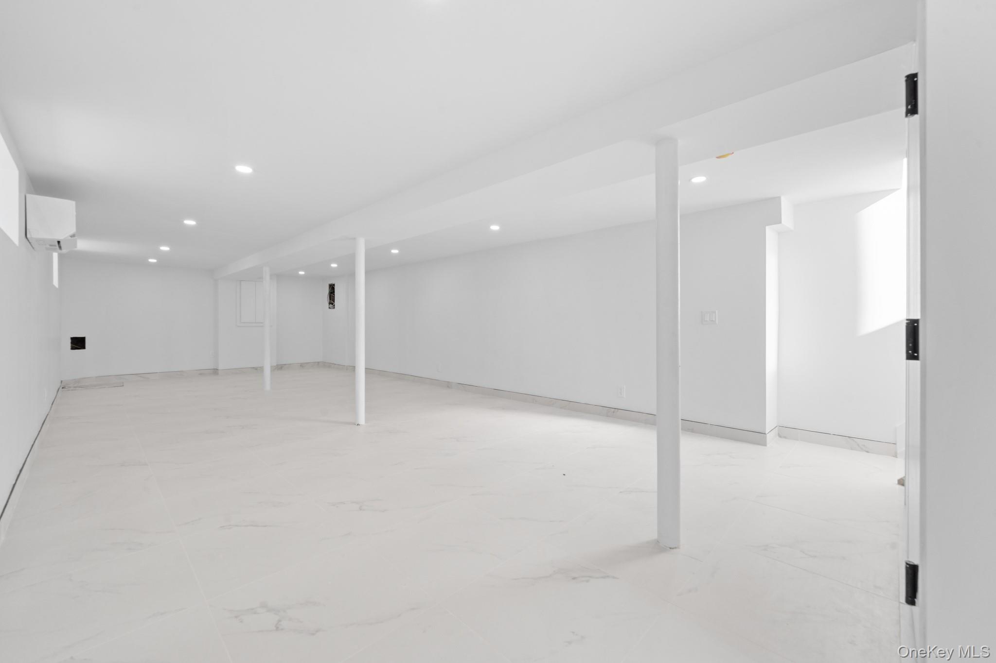 Single Family 85th Queens, NY 11421, MLS-939339-15