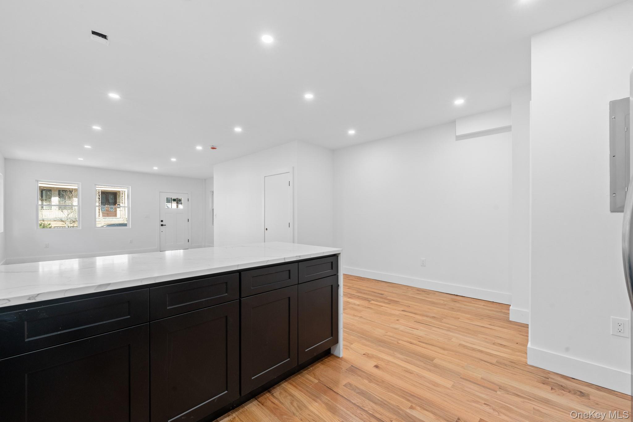 Single Family 85th Queens, NY 11421, MLS-939339-5