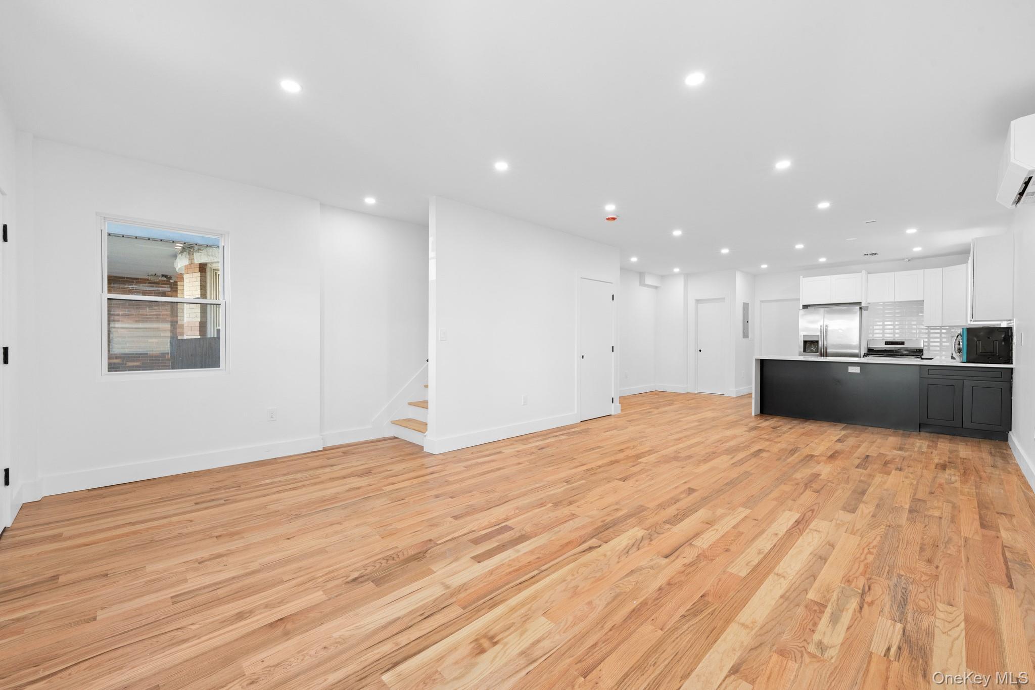 Single Family 85th Queens, NY 11421, MLS-939339-6