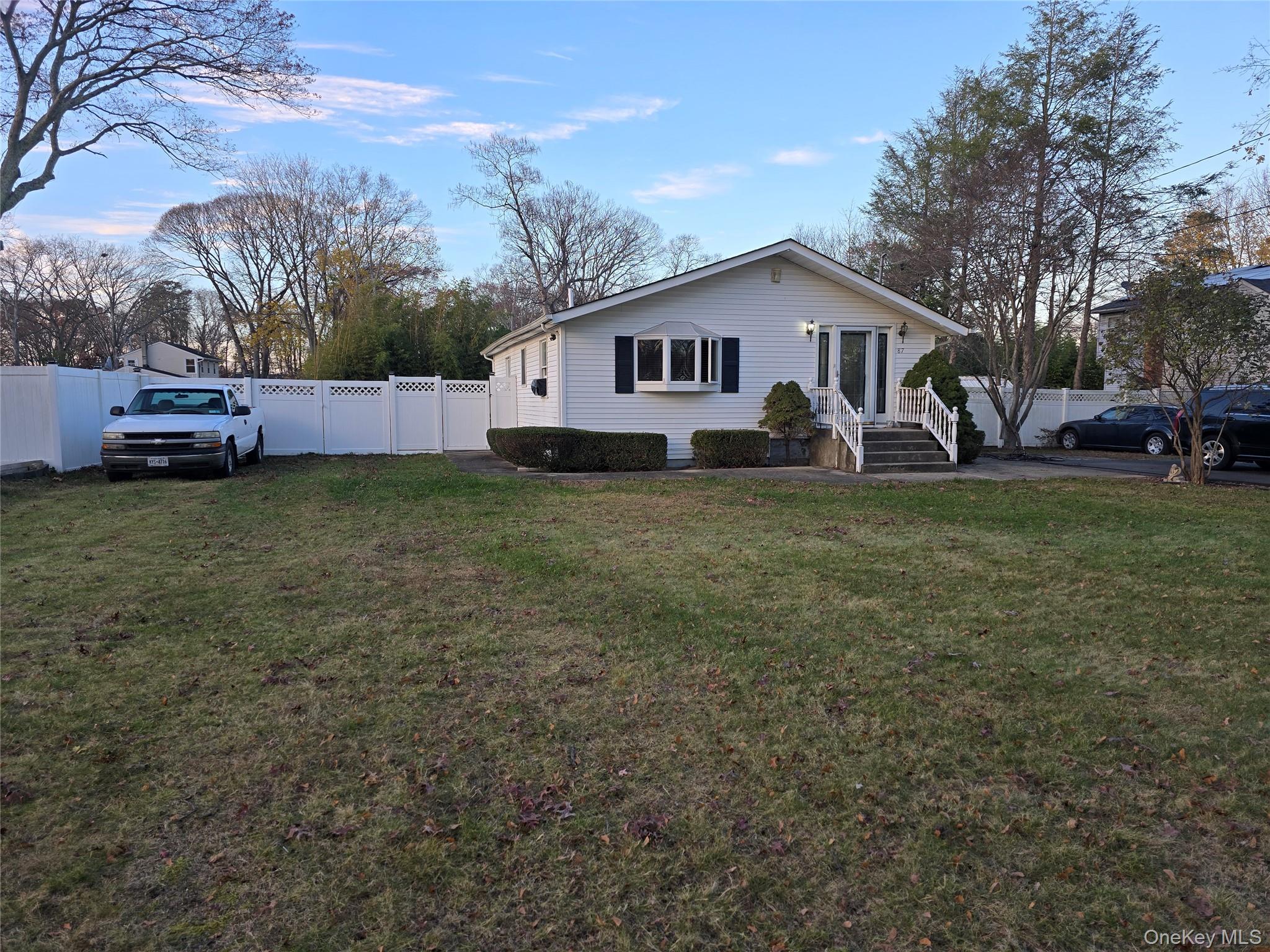 Single Family Columbus Suffolk County, NY 11722, MLS-939350-2