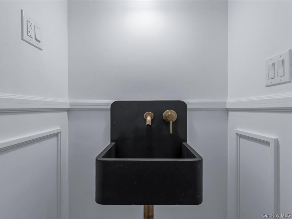 Single Family Hancock Street  Brooklyn, NY 11233, MLS-939363-19