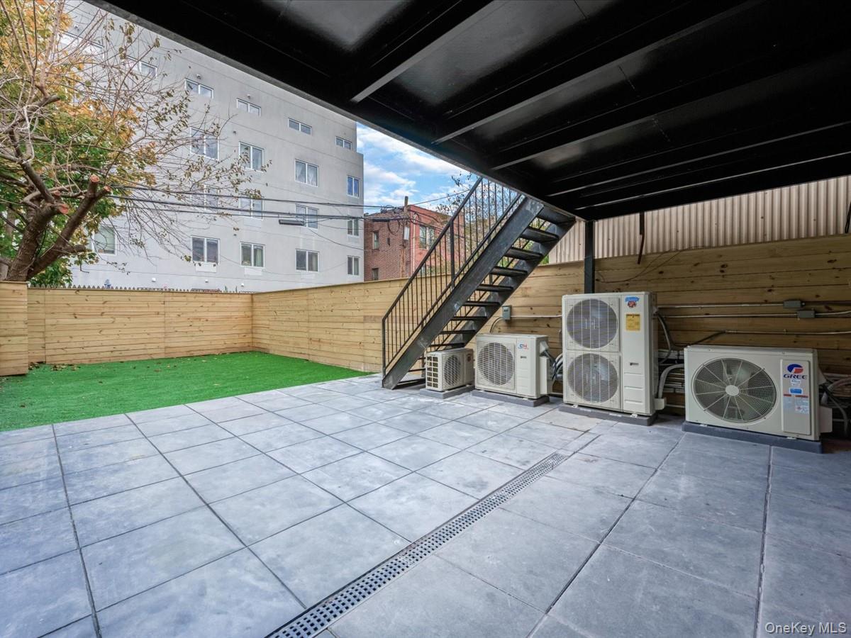 Single Family Hancock Street  Brooklyn, NY 11233, MLS-939363-40