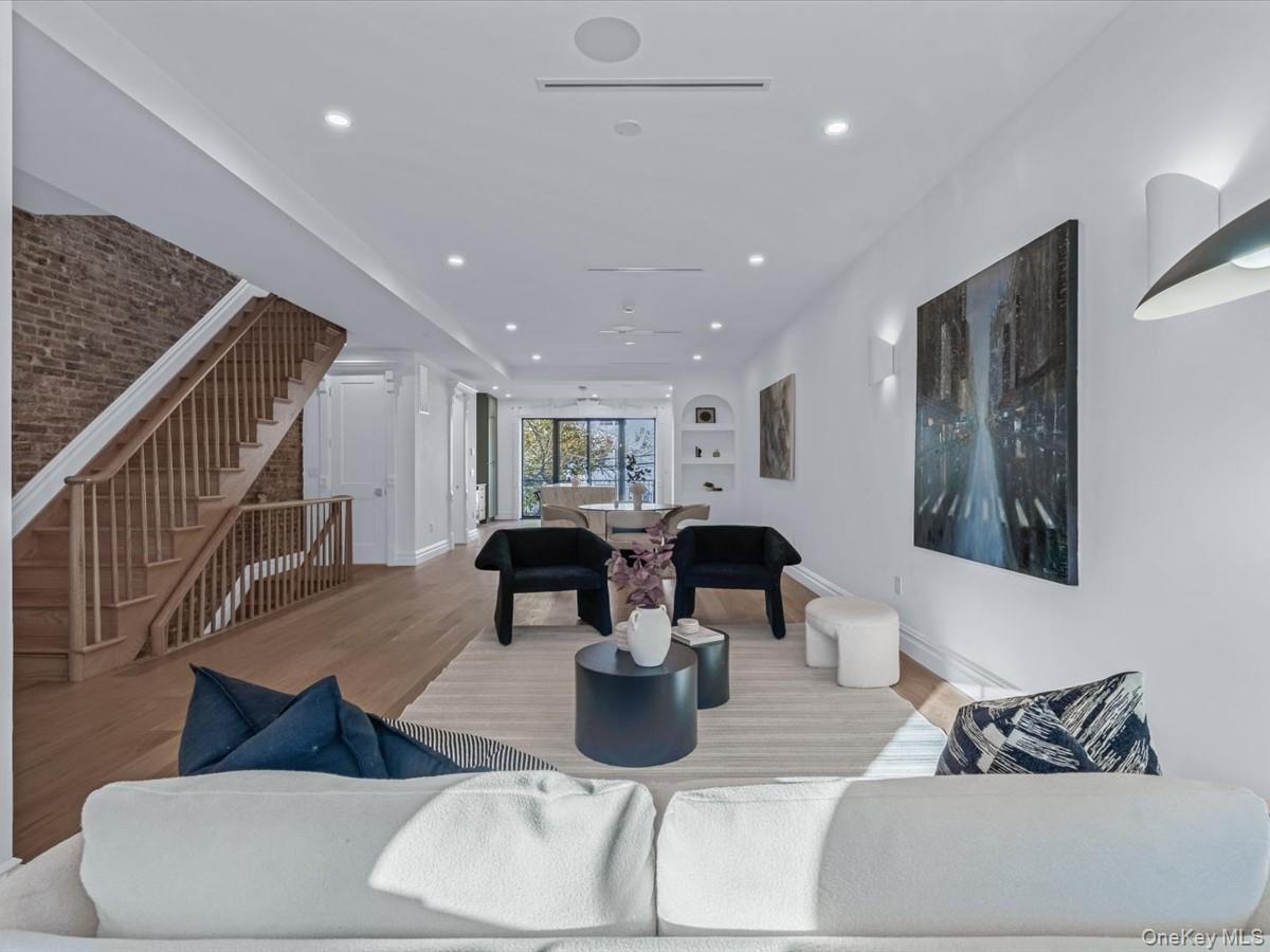 Single Family Hancock Street  Brooklyn, NY 11233, MLS-939363-8