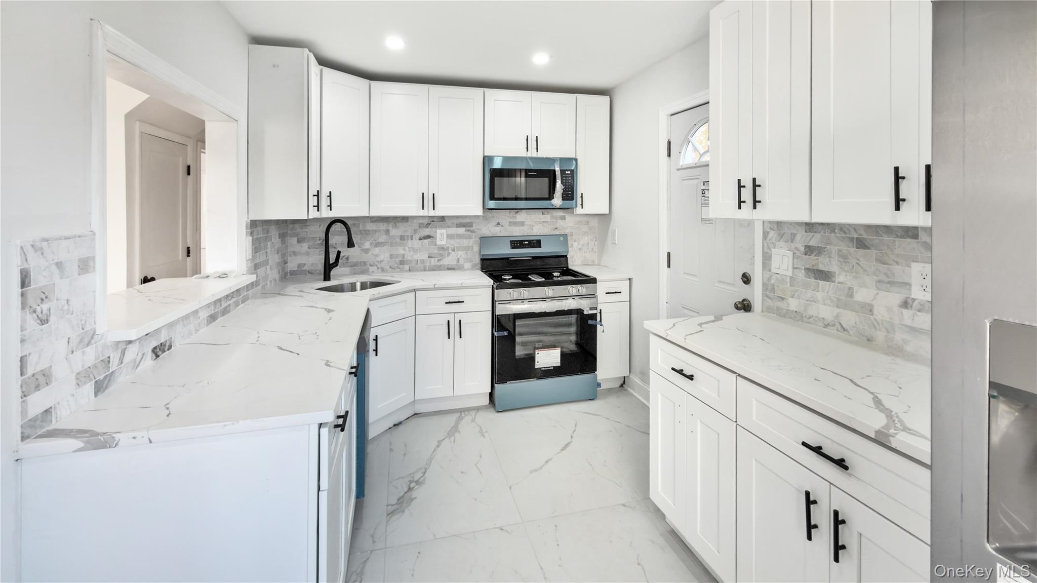 Single Family Circle  Nassau County, NY 11550, MLS-939378-16