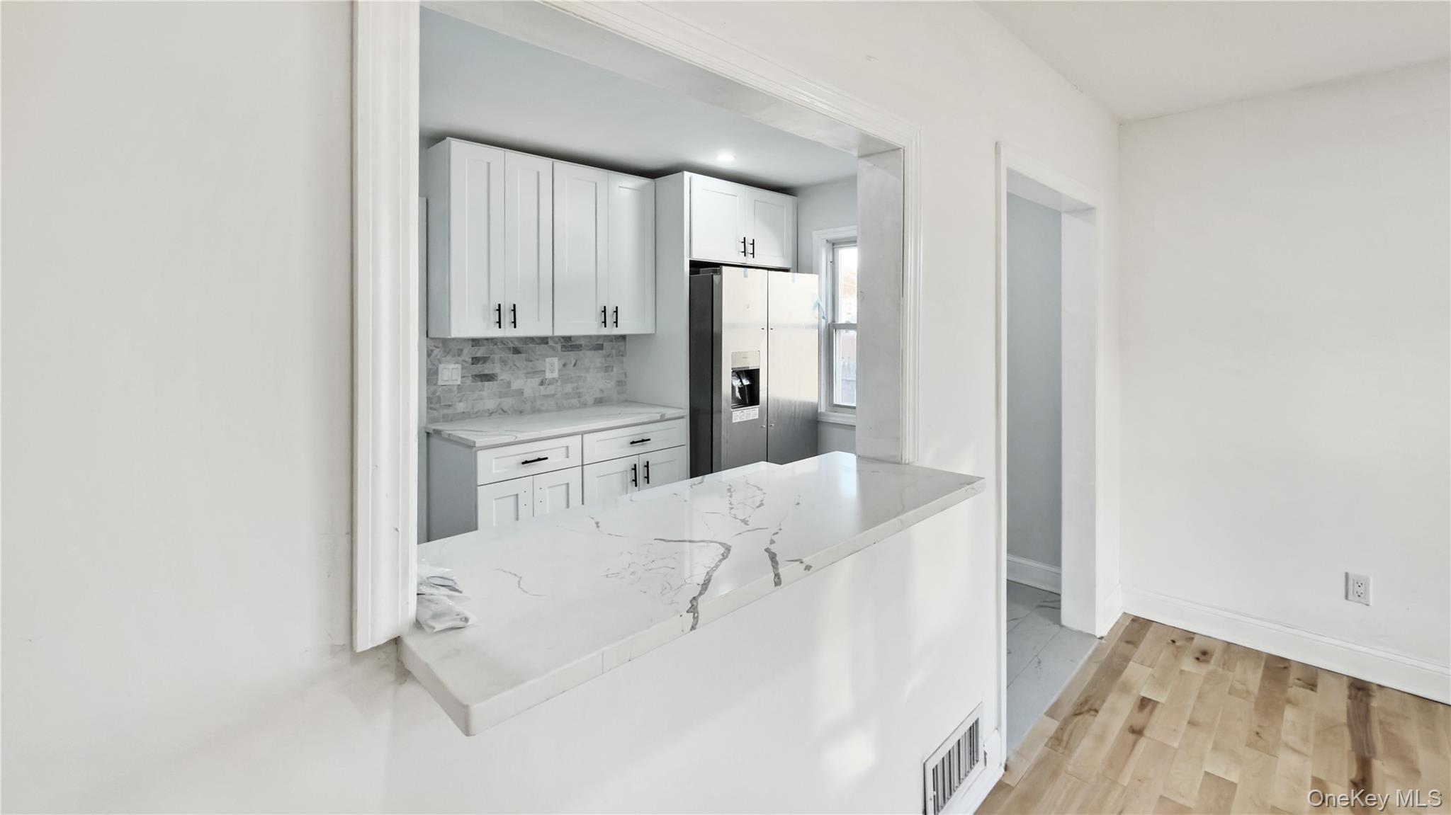 Single Family Circle  Nassau County, NY 11550, MLS-939378-17